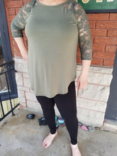 Load image into Gallery viewer, Lace Sleeve tee Light Olive