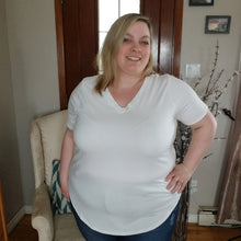 Load image into Gallery viewer, Anna Tshirt Ivory